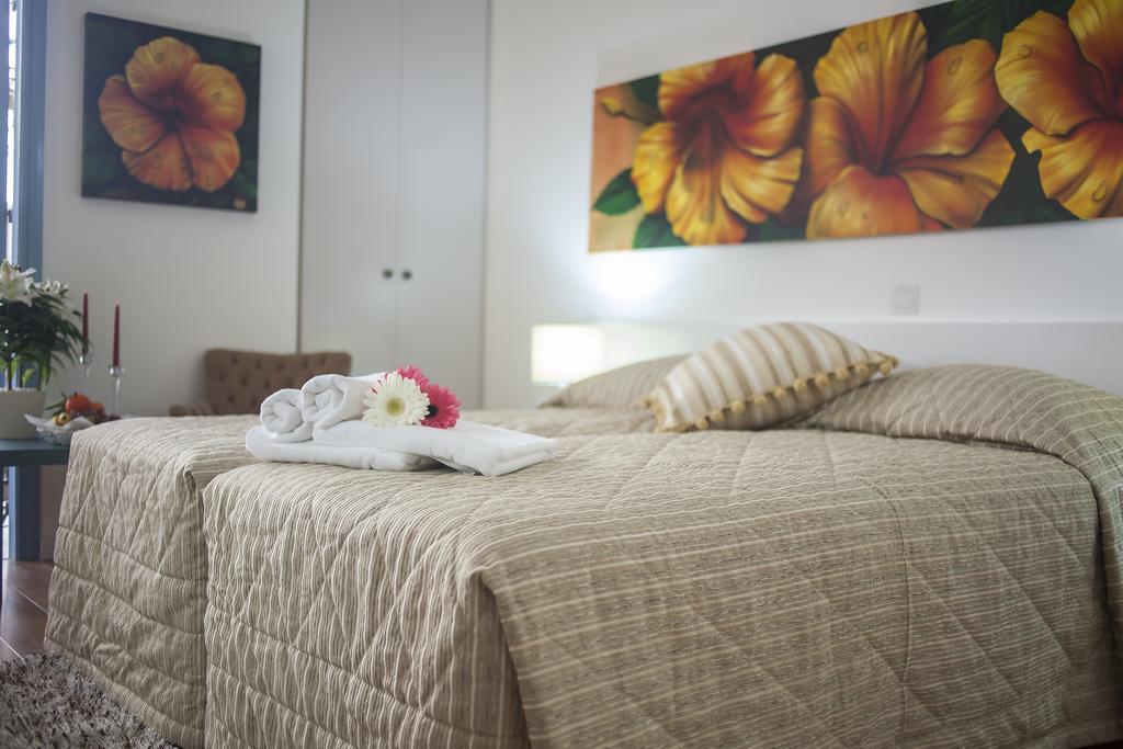 Ferienwohnung Operetta House Larnaka Zimmer foto